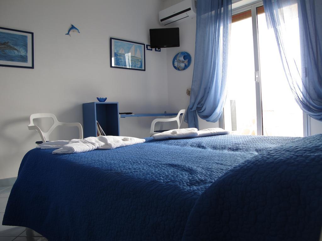 Miramare Hotel Pozzallo Buitenkant foto